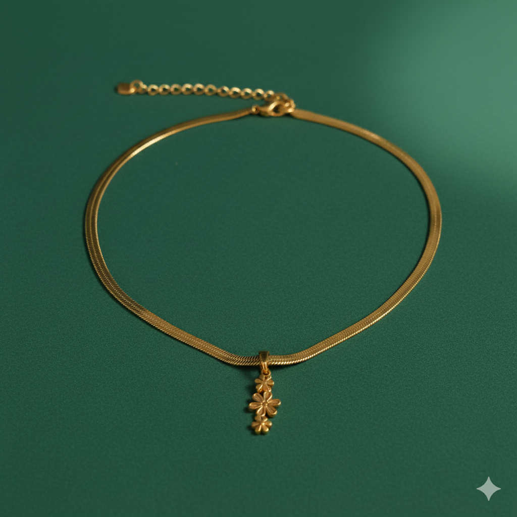 گردنبند استیل طرح گل سه تایی